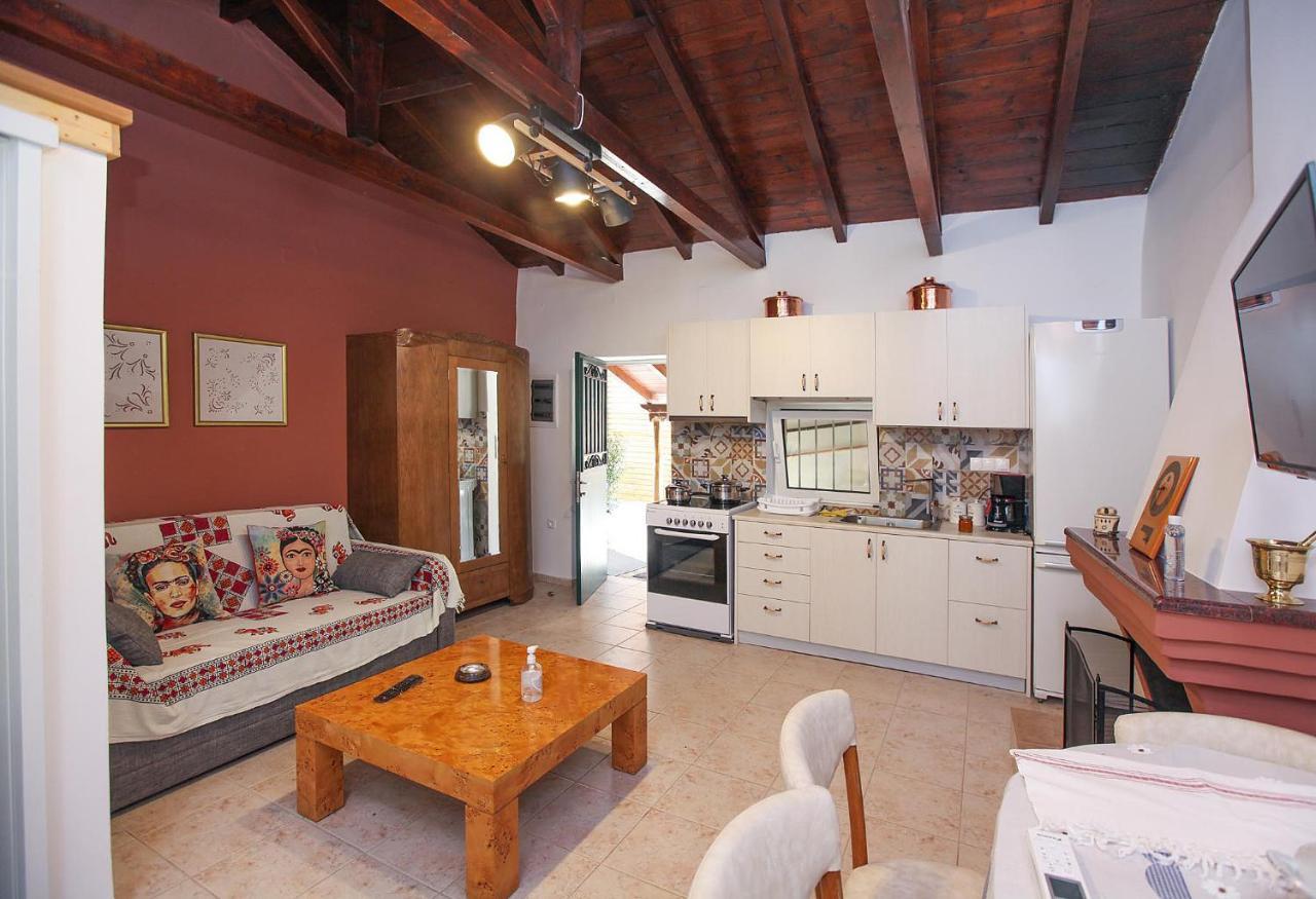 Traditional Guesthouse Asimakis Anifion Екстер'єр фото