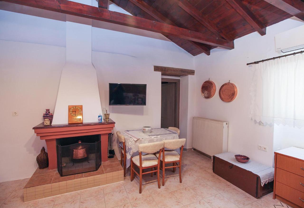 Traditional Guesthouse Asimakis Anifion Екстер'єр фото